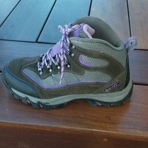 Hi-tec womens WATERPROOF hiking boots